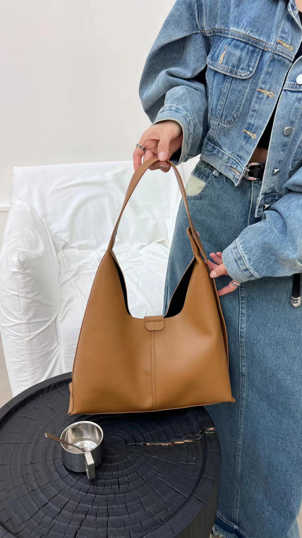 Tamia Hobo bag- Tan