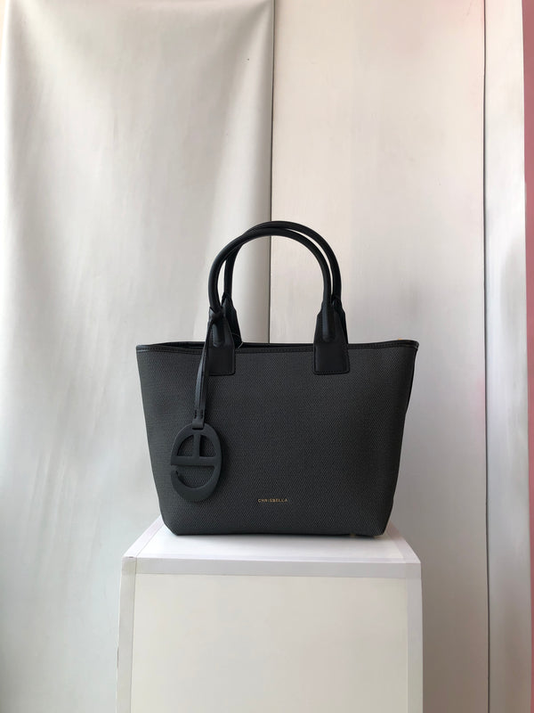 Chrisbella Louisa - Black